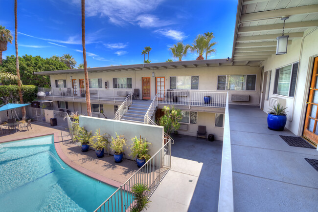 Building Photo - 1200 S Palm Canyon Dr