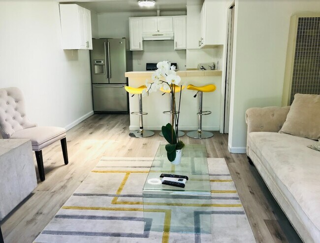 Foto del edificio - 139 N Hamel Dr
