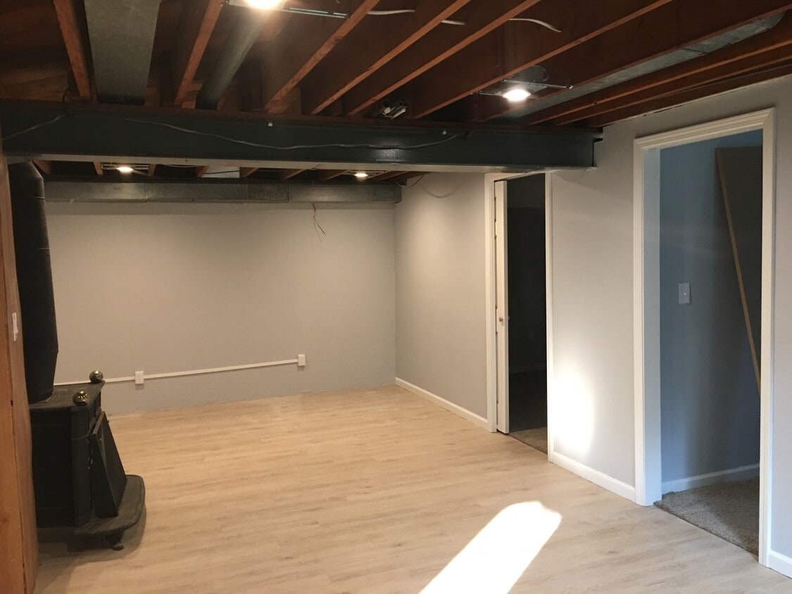 6804 N Baltimore St, Kansas City, MO 64118 House for Rent in Kansas