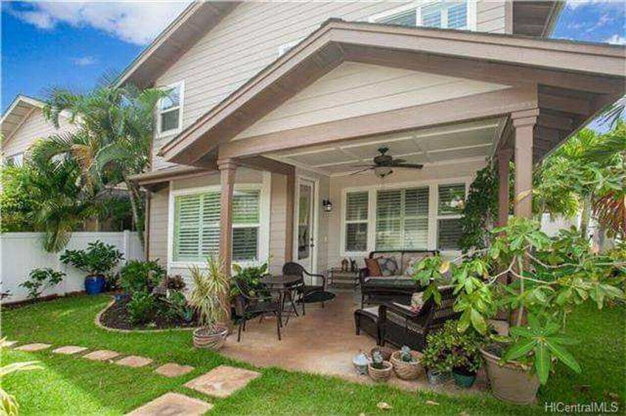 Primary Photo - Stunning 3-Bedroom/3-Bathroom in Sunny Ewa...
