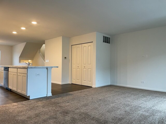 Foto del edificio - 2323 Upland Rd