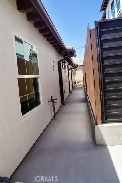 Building Photo - 6749 Pickering Ave