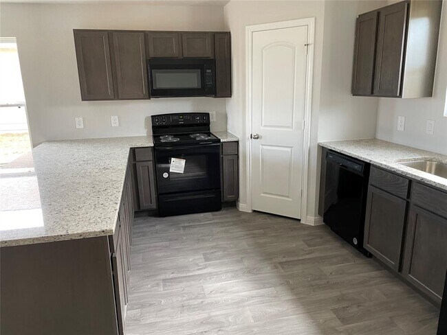 Building Photo - 356 Rd 5138