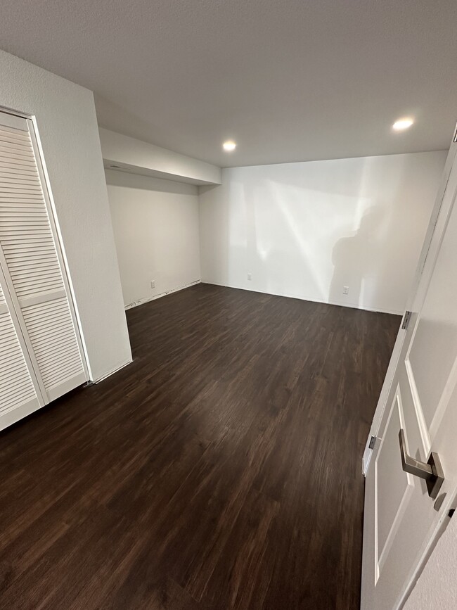 Basement Bedroom - 5507 Fiesta Ln