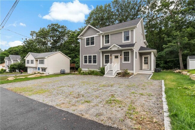 Building Photo - 97 Winterberry Rd