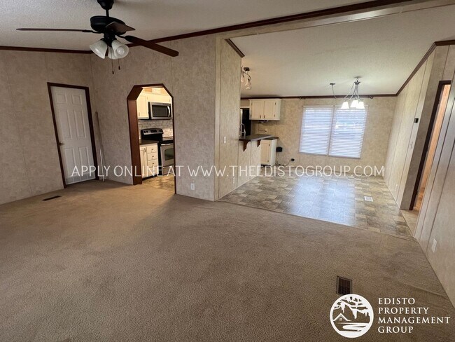 Foto del edificio - Charming 3-Bed, 2-Bath Country Home on 1.2 Acres – Near Bamberg & Orangeburg