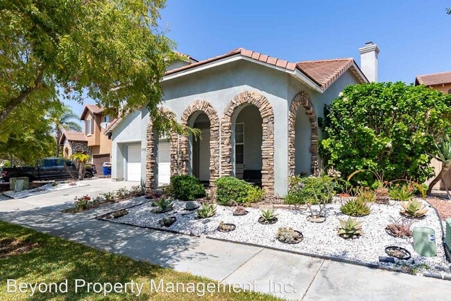 Building Photo - 4 br, 2.5 bath House - 1595 Lokoya Dr.,