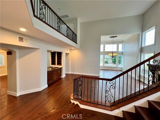 Building Photo - 15 Larkfield Ln