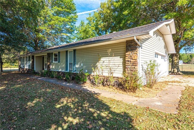 Building Photo - 14182 Mhoon Rd