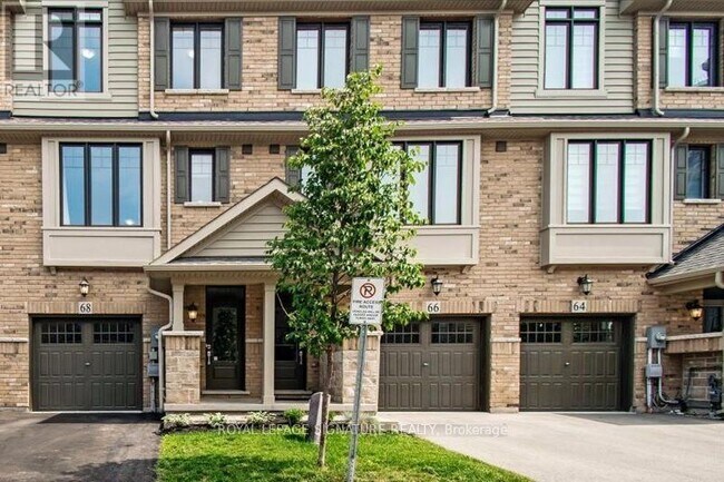 Photo du bâtiment - 68 Esplanade Ln