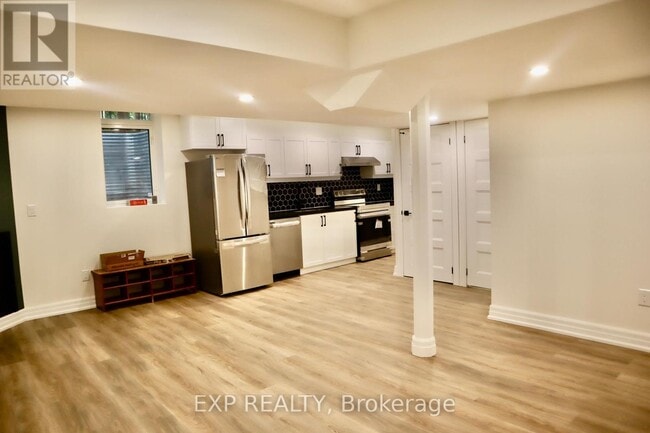 Building Photo - 1300 Ridgebank Dr