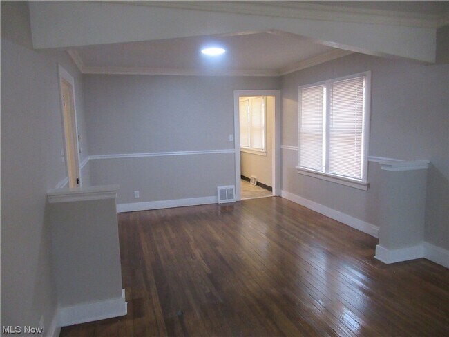 Building Photo - 3636 W 122nd St