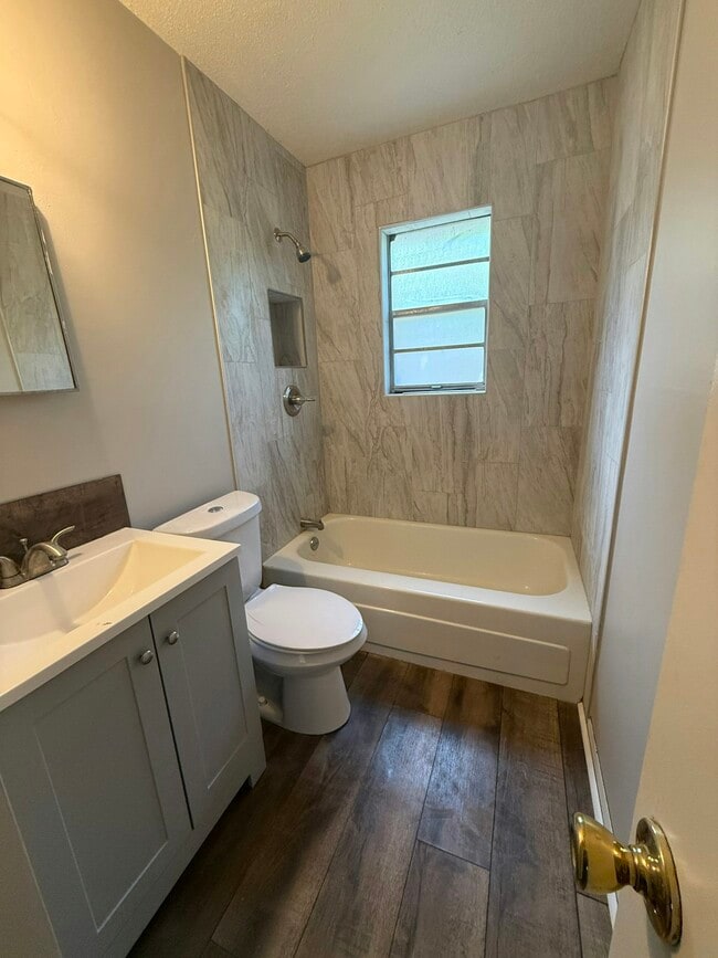 Building Photo - 2968 Lark Rd