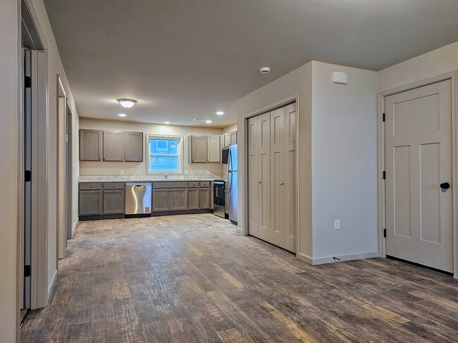 Building Photo - 2628 Creek Hill Rd