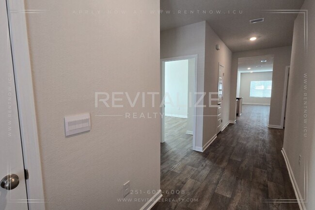 Foto del edificio - Brand-New 4BR/2BA Home in Hadley Village