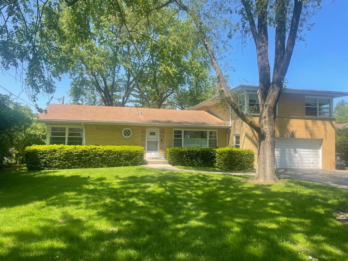 Primary Photo - 1544 Longvalley Rd