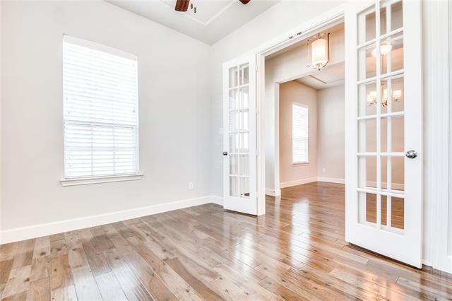 Building Photo - 1100 Moonstone St
