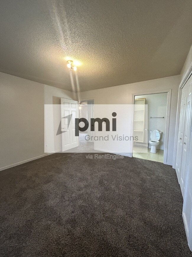 Building Photo - 1305 18th St