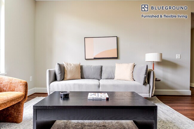 Foto del edificio - 12025 Town Square St