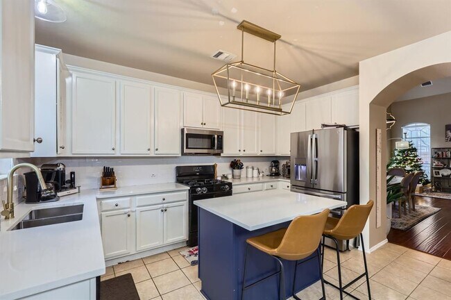 Foto del edificio - 10205 Garbacz Dr