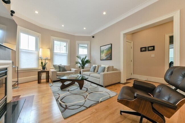 Foto del edificio - 62 Sawyer Ave