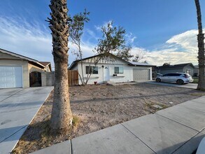 Building Photo - 2301 E Brooks Ave