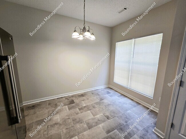 Foto del edificio - 6105 Capitol Knoll