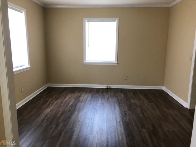 Building Photo - 210 N Edgewood Dr