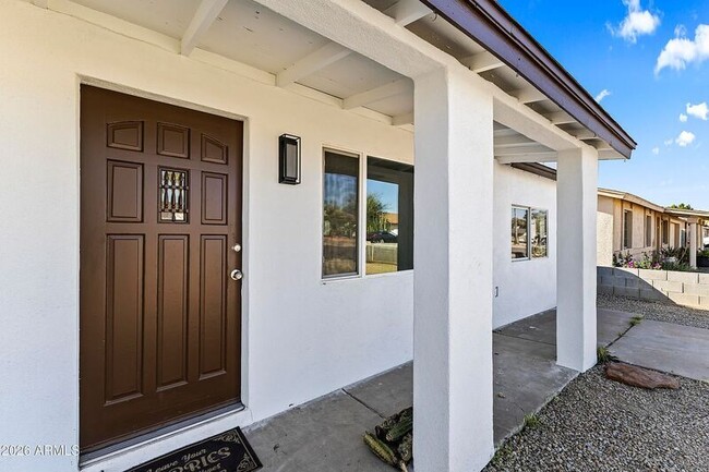 Foto del edificio - 3763 E Evans Dr