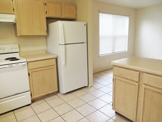 Foto del edificio - 2 Bedroom 2 Bathroom Unit In Georgetown