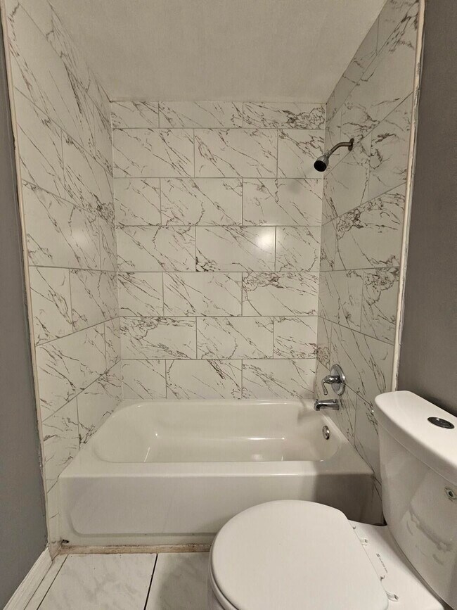 Foto del edificio - 4840 Orleans Ct