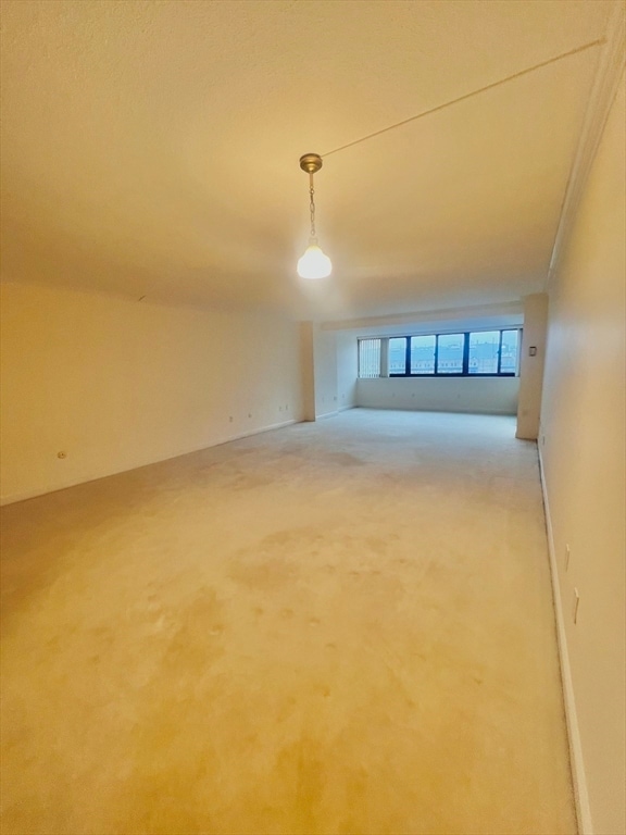 Building Photo - 9 Hawthorne Pl