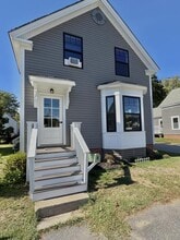 Building Photo - 4 Berry Ave