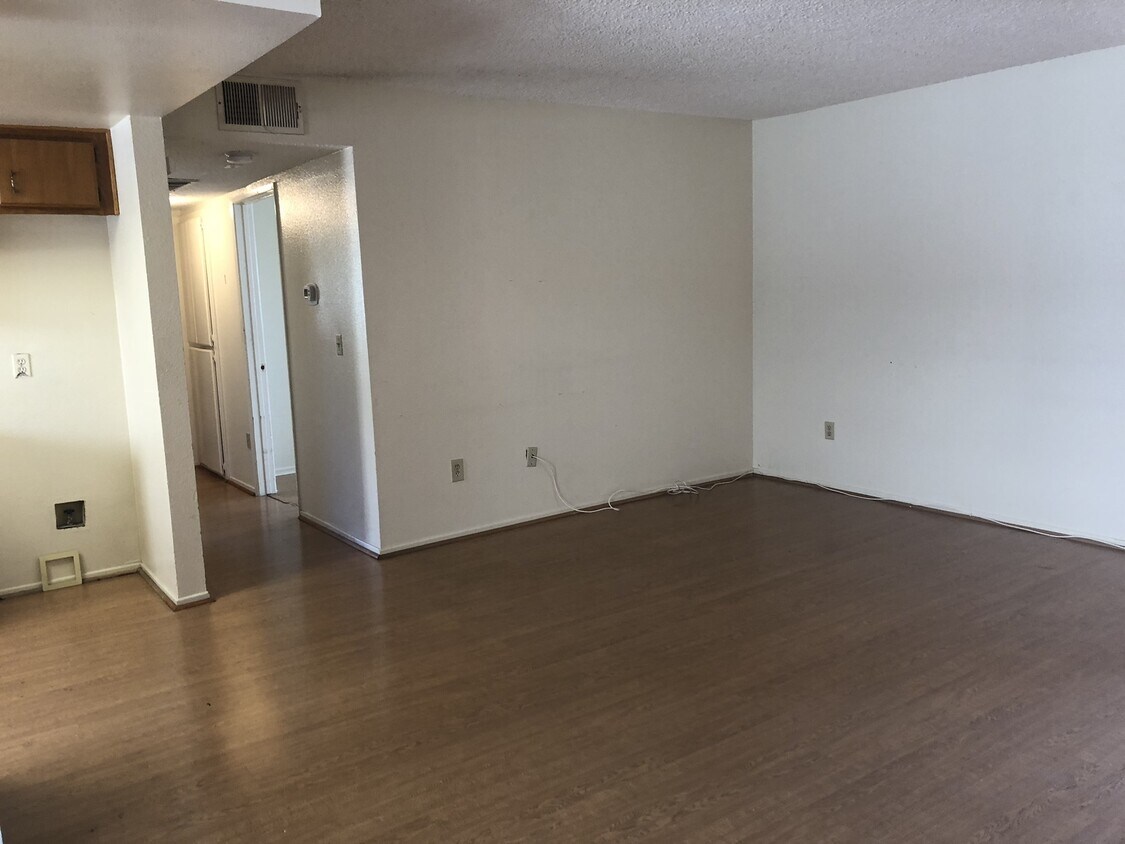 Foto principal - 1234 Orange Grove Ave