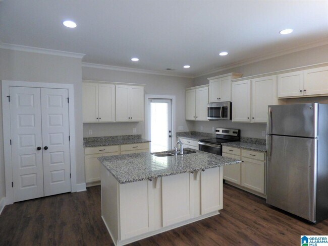Foto del edificio - 5476 Park Side Rd