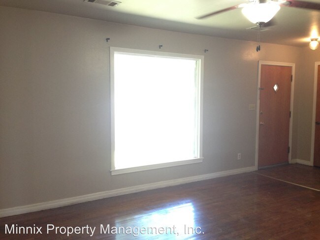 Building Photo - 1553 Bell St