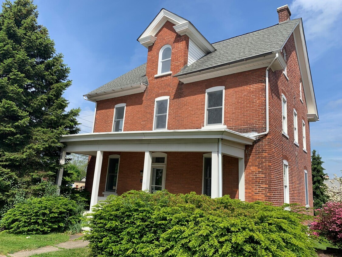 House Front - 203 E Broad St