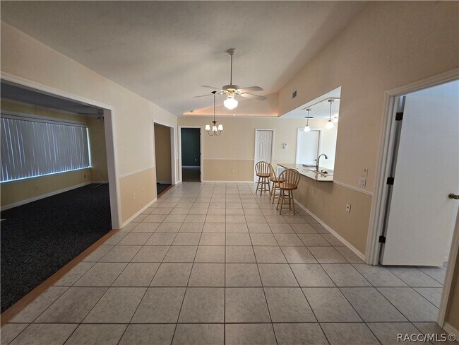 Foto del edificio - 2280 N Hardee Point