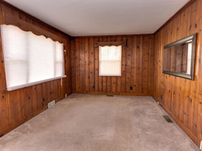 Building Photo - 3324 Arlington Dr