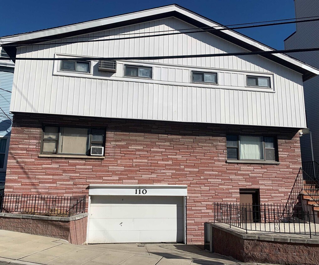 110 33rd St Unit 5, Union City, NJ 07087 Condo for Rent in Union City