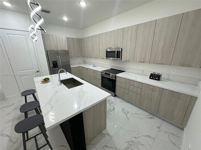 Foto del edificio - 12308 SW 43rd St