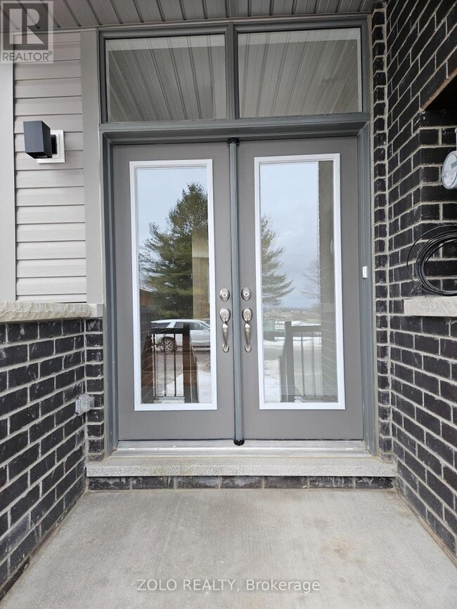 Photo du bâtiment - 2059 Horace Duncan Cres