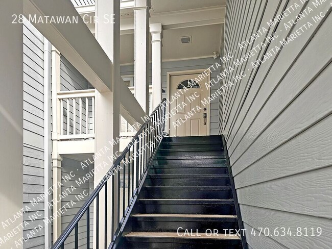 Building Photo - Stylish 2-Bedroom, 2-Bath End-Unit Condo i...