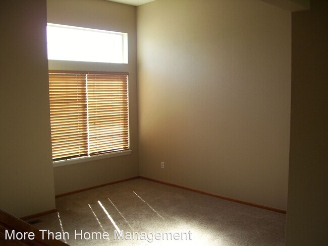 Building Photo - 3 br, 2.5 bath House - 10232 Woodrose Lane