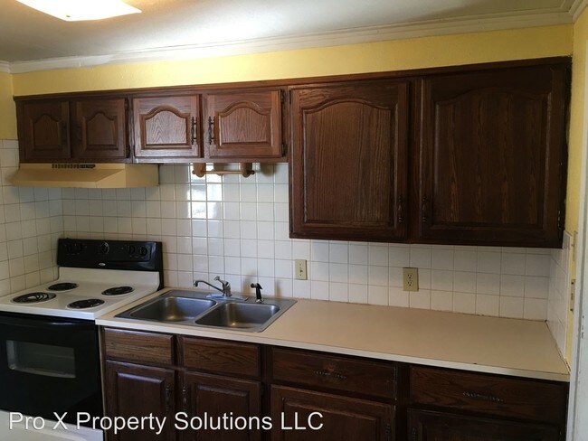 Building Photo - 472 Fieldcrest Dr