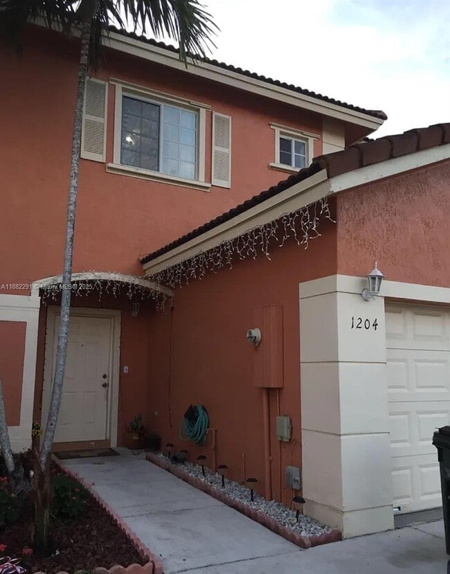 Building Photo - 1204 NW 100th Ave