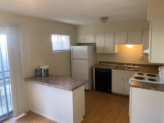 Foto del edificio - 3438 Spottswood Ave