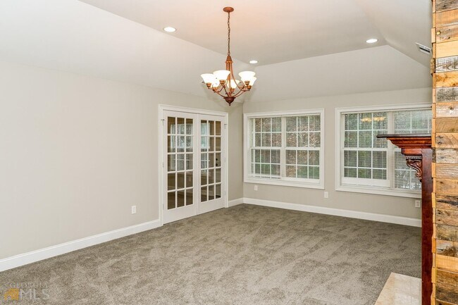 Building Photo - 5100 Cumberland Ct