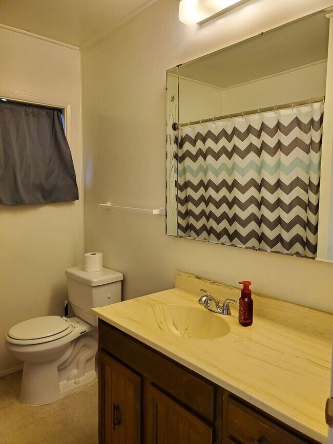 Building Photo - 1 br, 1 bath House - 2131 Wyoming St