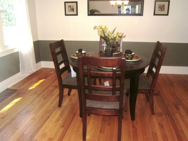 Building Photo - 3 bedroom in Syracuse NY 13224